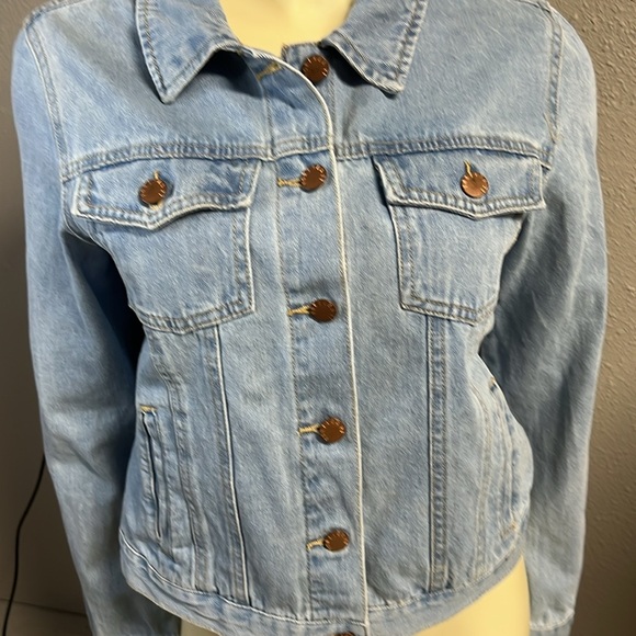 Forever,21 Classic Denim Jacket - Picture 2 of 4